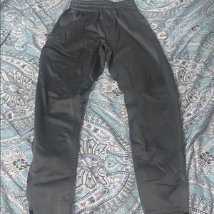 Men’s S dark gray Nike athletic pants